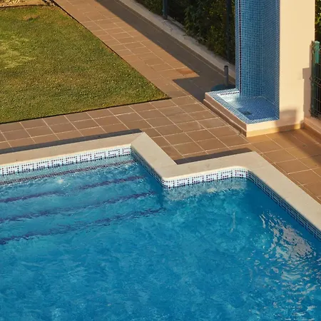 Villa Monte Oliveiras With Private Pool