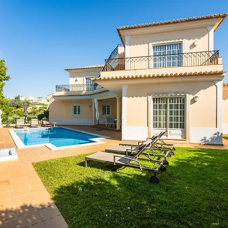 Monte Oliveiras With Private Pool