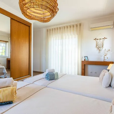Monte Oliveiras With Private Pool البوفيرا