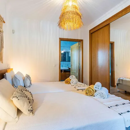 Monte Oliveiras With Private Pool Villa *