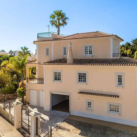 Monte Oliveiras With Private Pool *